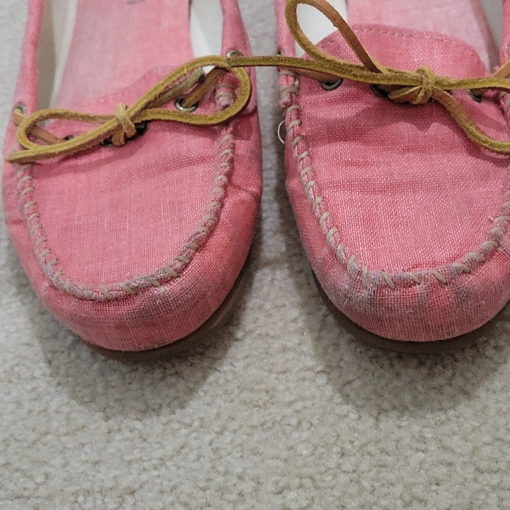 Pink Minnetonka Canvas Moccassions Size 9.5 - Picture 3 of 5